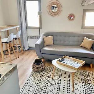  Appartement Studio cosy à deux minutes du port France