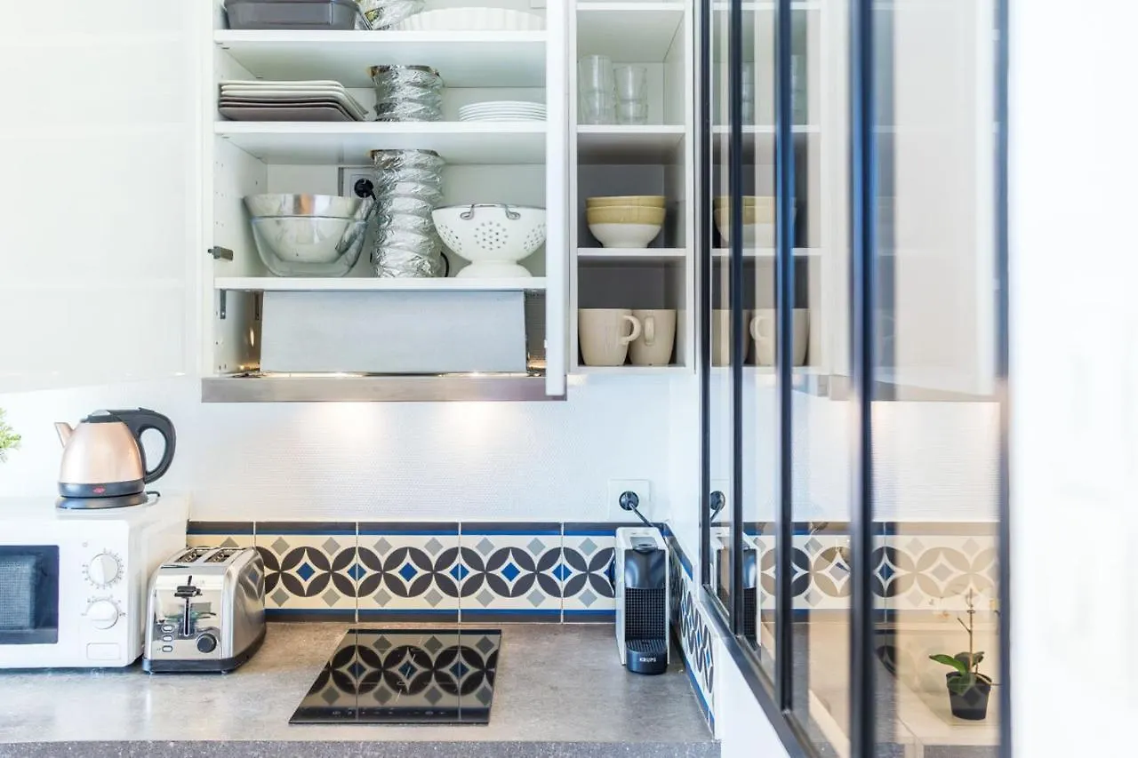 Le Petit Chaponnay - Charming Apartment For 2 Near Saxe Gambetta Lyon