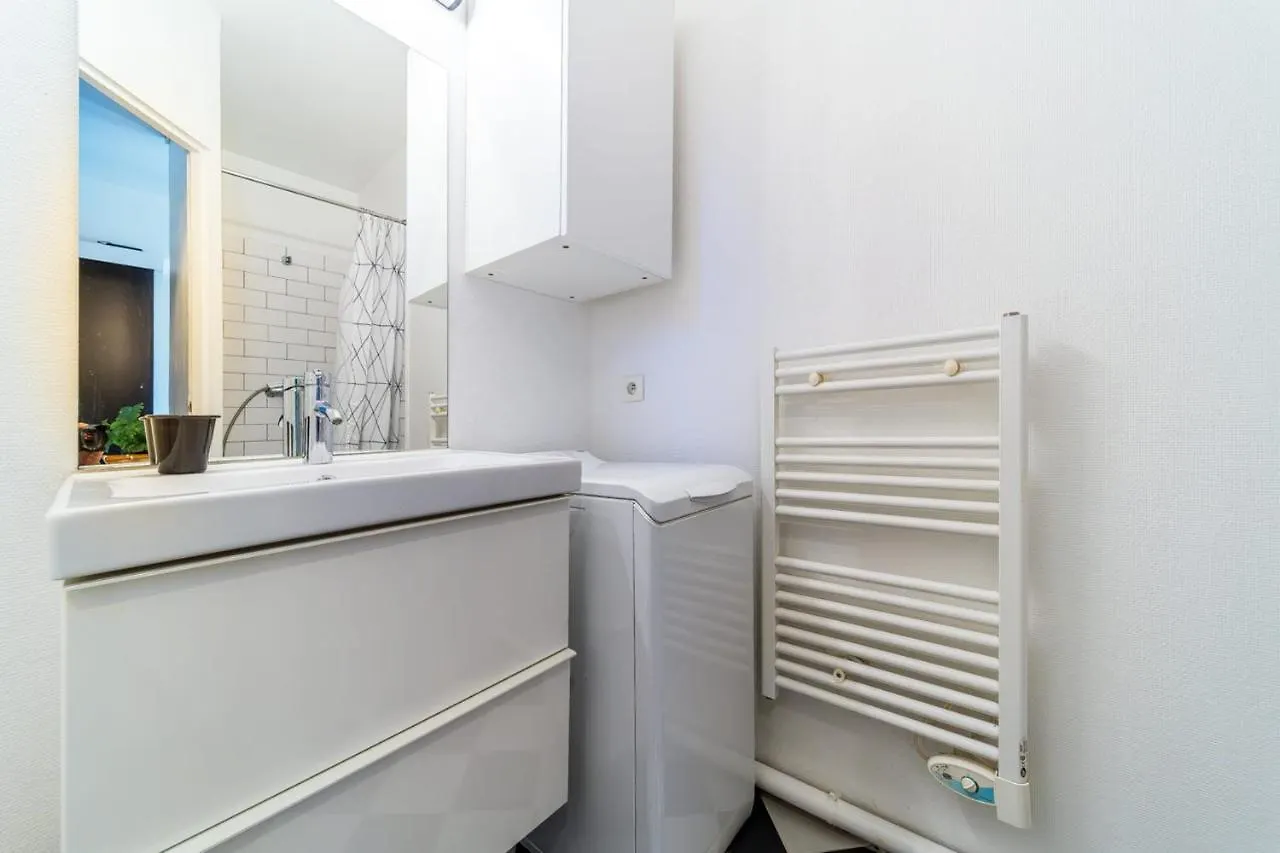Le Petit Chaponnay - Charming Apartment For 2 Near Saxe Gambetta Lyon