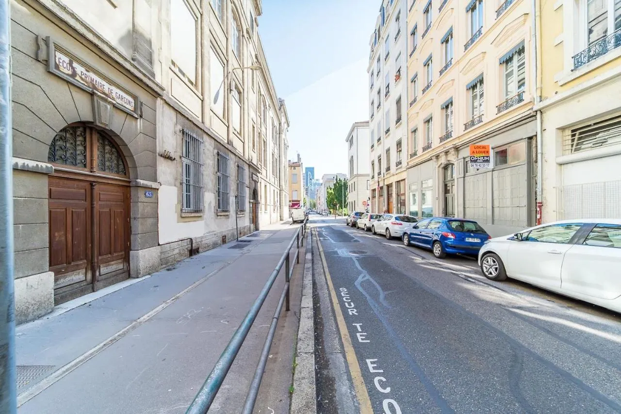 Le Petit Chaponnay - Charming Apartment For 2 Near Saxe Gambetta Lyon