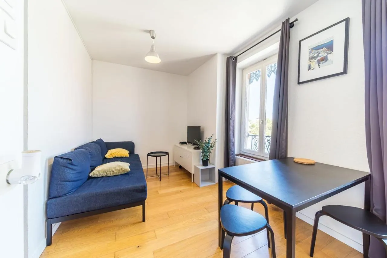 Le Petit Chaponnay - Charming Apartment For 2 Near Saxe Gambetta Lyon 0*,