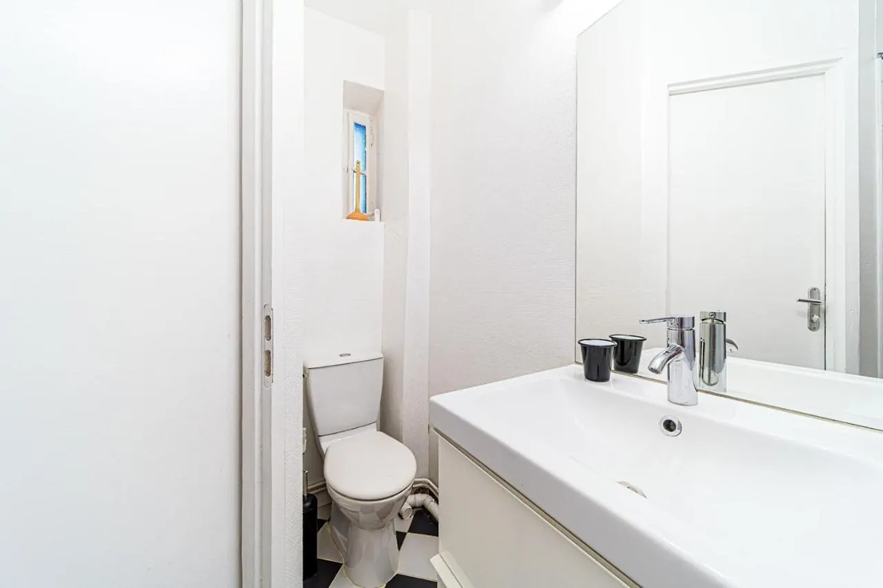 Le Petit Chaponnay - Charming Apartment For 2 Near Saxe Gambetta Lyon