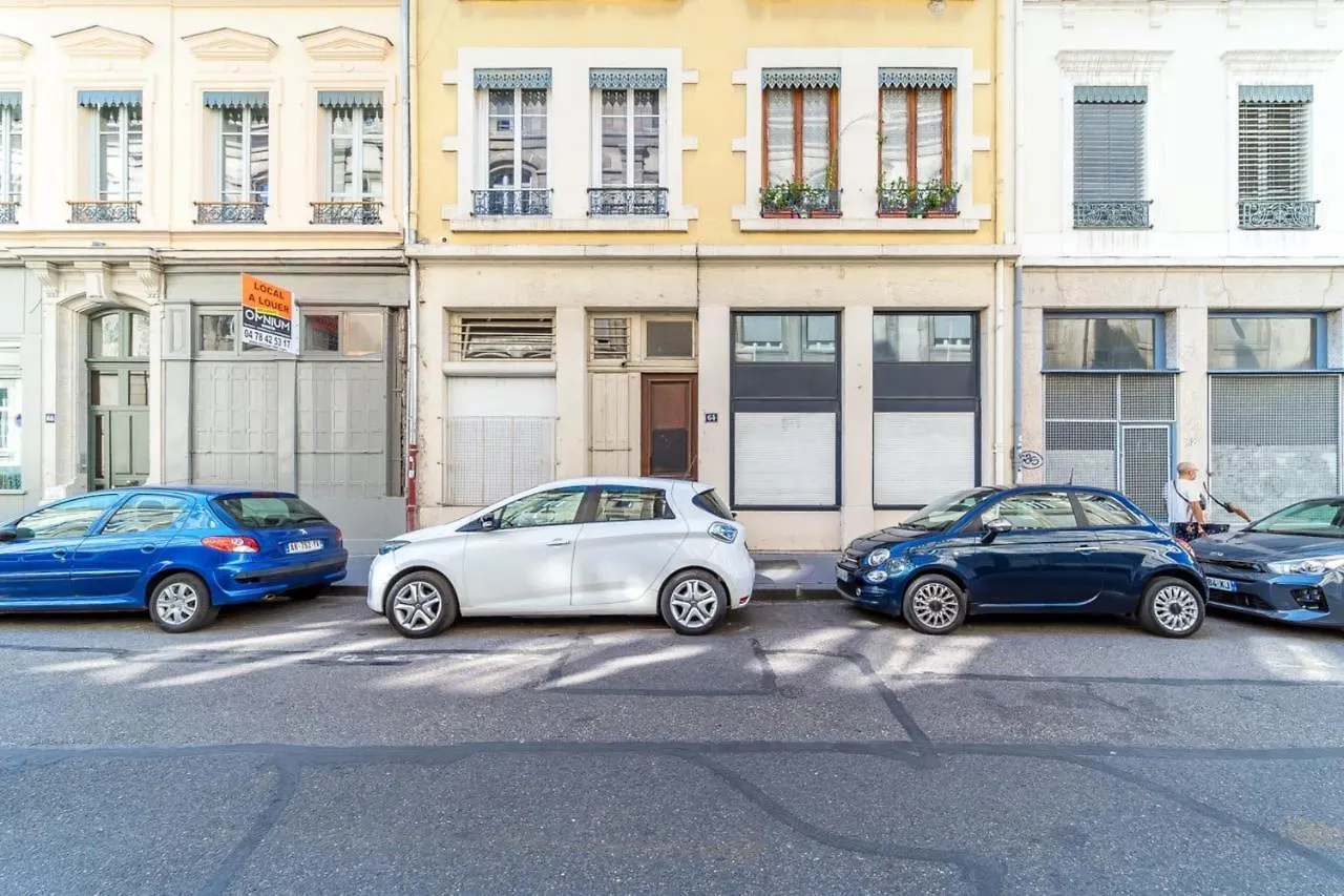 Le Petit Chaponnay - Charming Apartment For 2 Near Saxe Gambetta Lyon